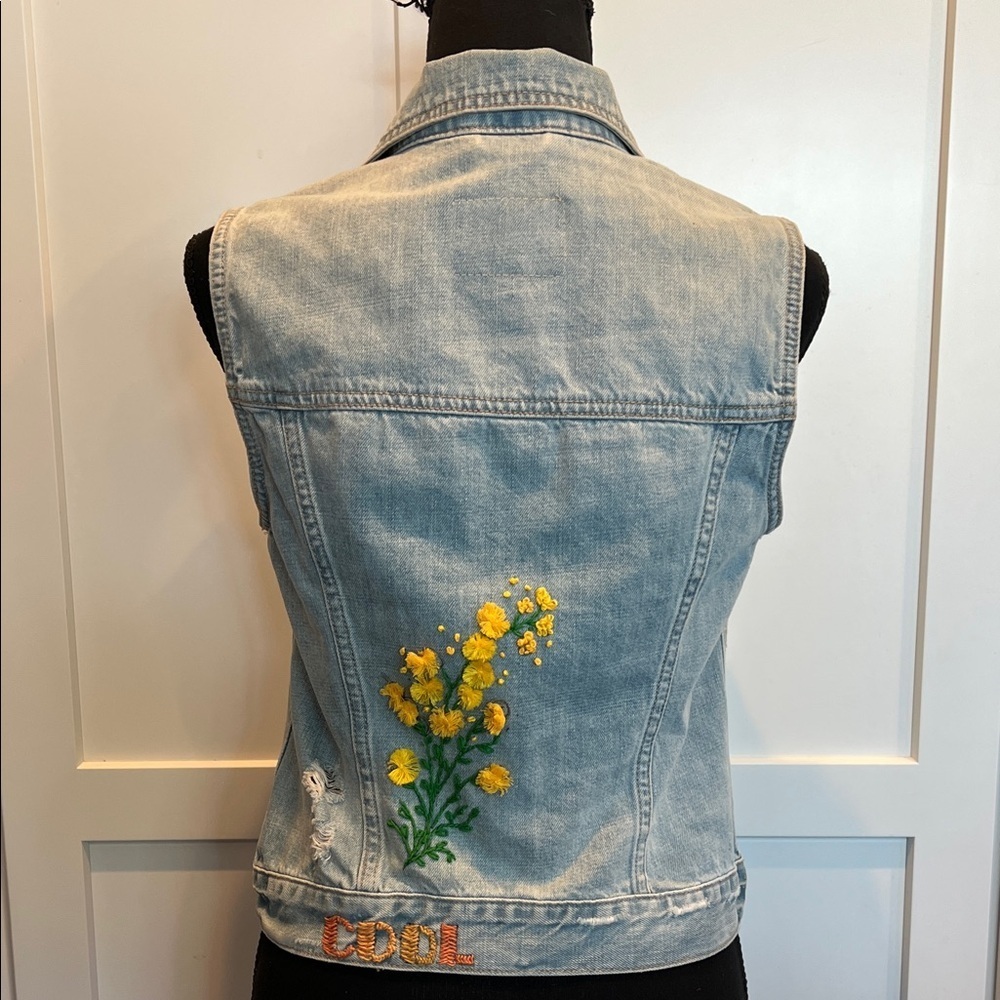 Hollister Hollister Embellished Light Blue Denim Vests Size S - Picture 3 of 9